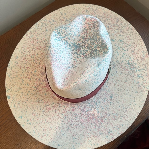 Stylish Cream and Red Women's Hat - Picture 3 of 5